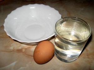 яйцо, уксус, вода