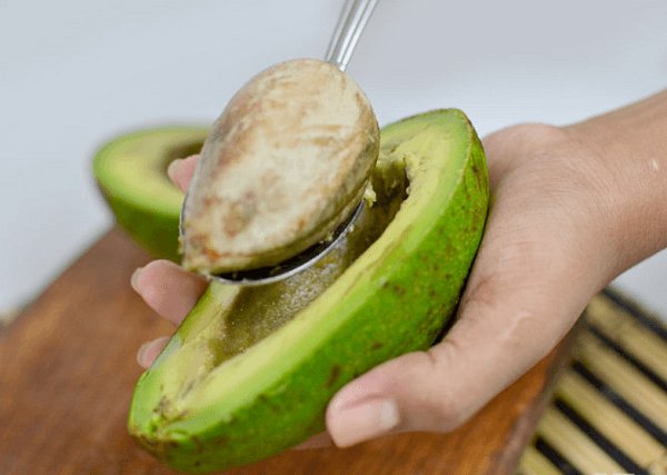 Что делать с косточкой авокадо