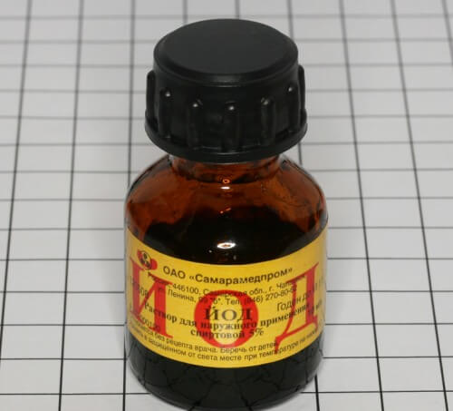 Йод поможет вылечить ногти 