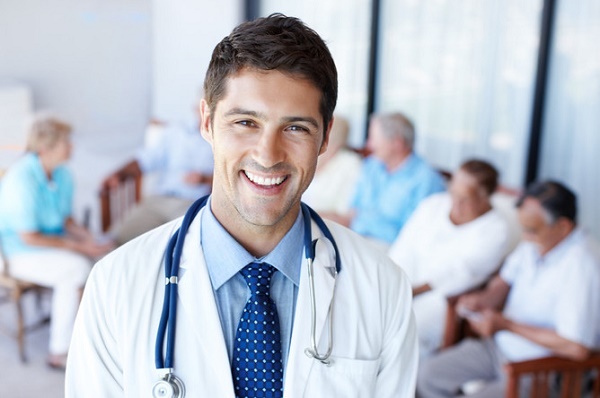 К кому обращаться при первых признаках панкреатита