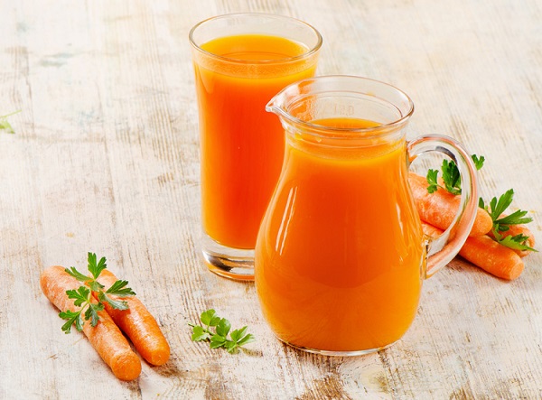 Морковный сок от глистов у детей