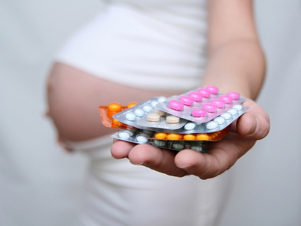 Опасность лечения герпеса у беременных