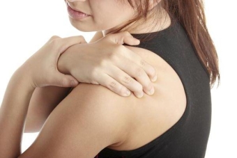Что нужно делать при растяжении связок плечевого сустава