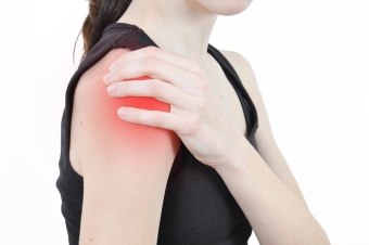 Как лечить вывих плечевого сустава в домашних условиях
